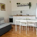 Milena Opatija *